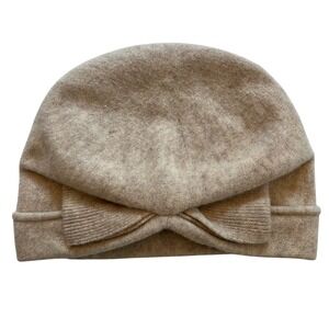 Santacana Madrid Beige 100% Lana Wool Knitted Bow Detail Cozy Warm Beanie Hat